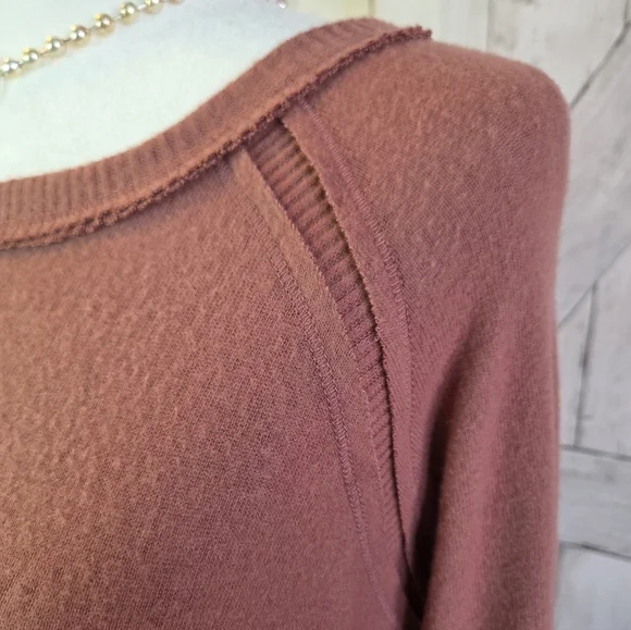 NWT Lumiere Women's Crew Neck Sweater - Rust Brown - Picture 2 of 7